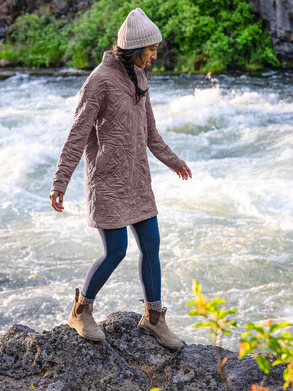 Blundstone Women’s 550 Waterproof Chelsea Boot