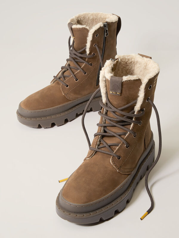 Satorisan Women’s Unalome Leather Winter Boot