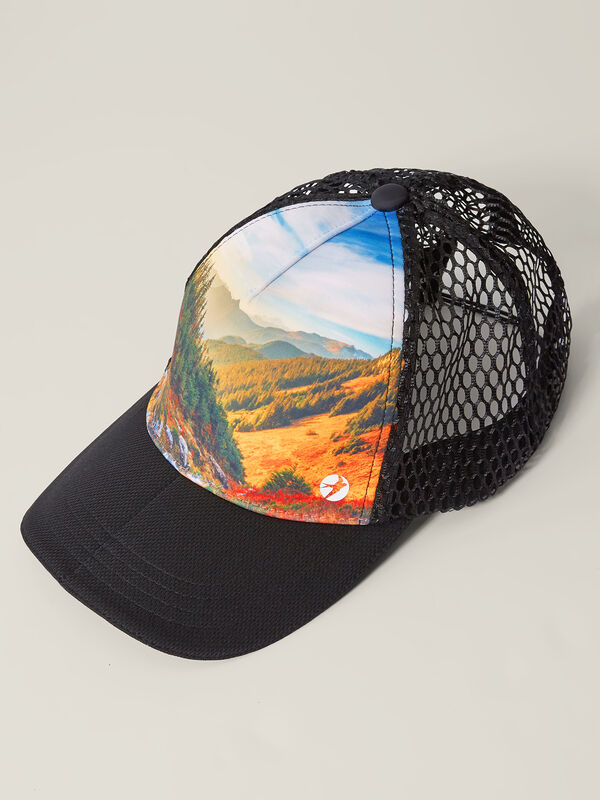 Runner Trucker Hat